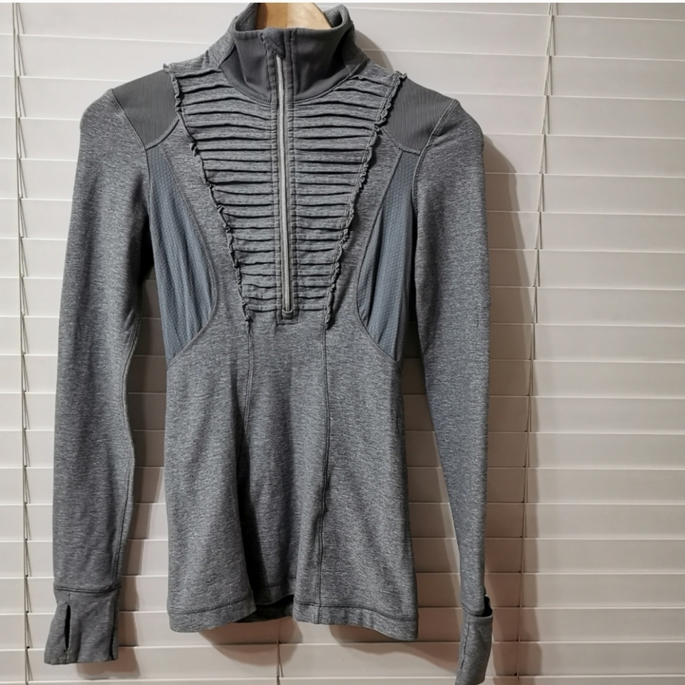 Lululemon Run: Your Heart Out Pullover
